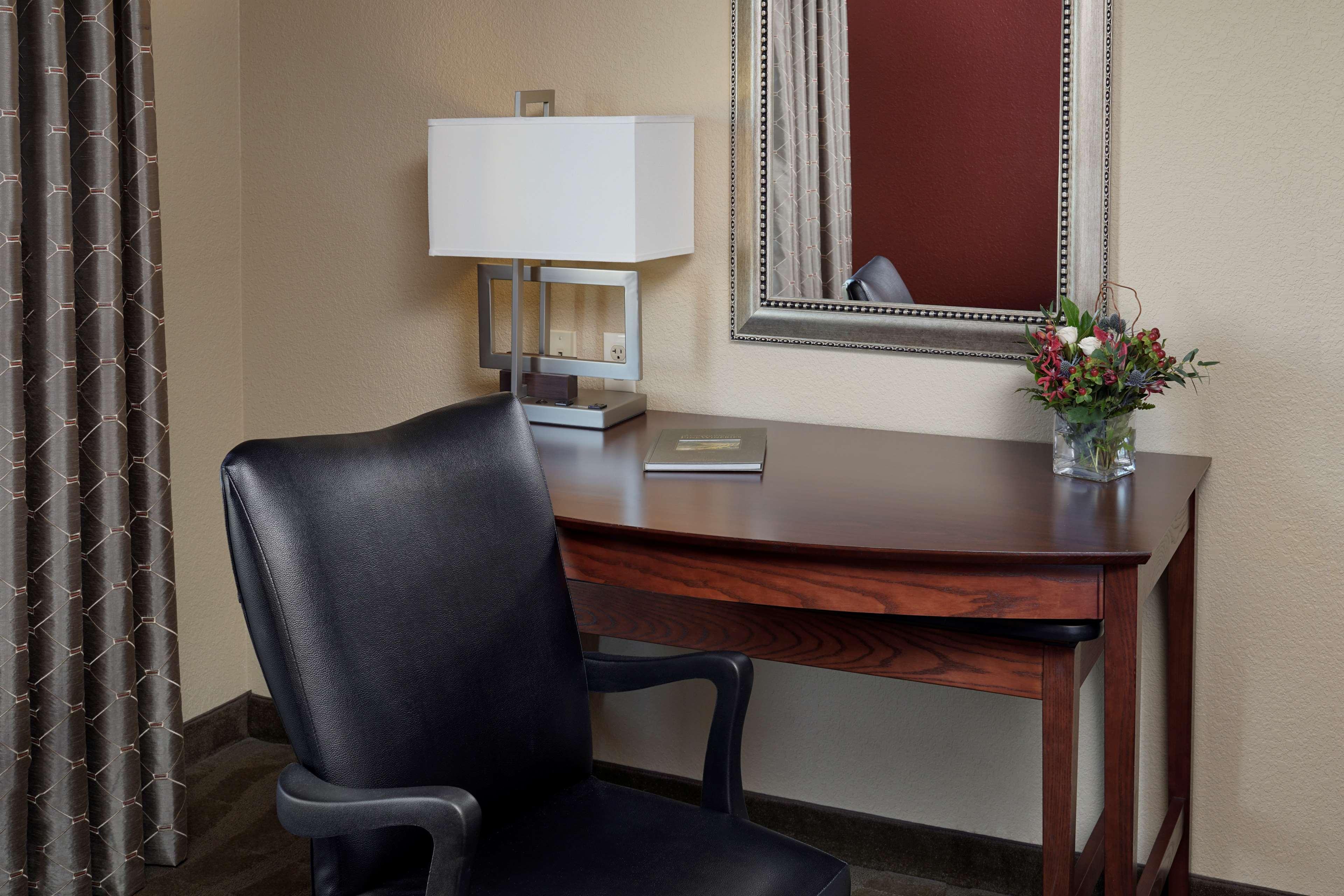 Hampton Inn & Suites El Paso de Robles Buitenkant foto